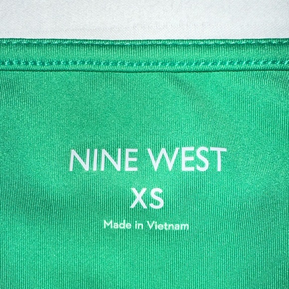 Green tank top - Picture 3 of 3